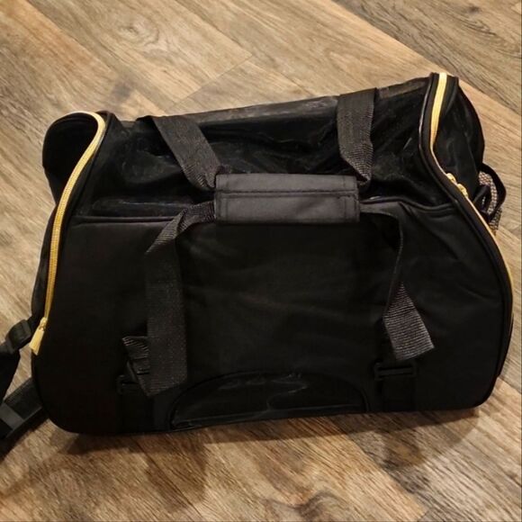 Jessica Simpson Medium Pet Carrier - Picture 6 of 11